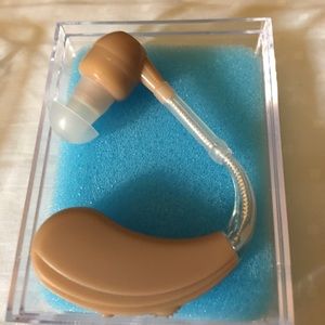 Rechargeable earring aid